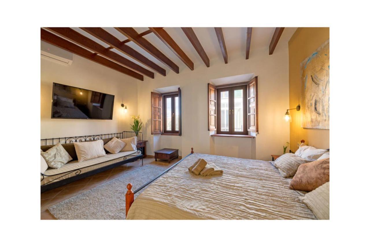 Aparthotel Boutique Hostal "Born53" Im Stadtkern Von Llucmajor, Mallorca à Llucmajor  Extérieur photo