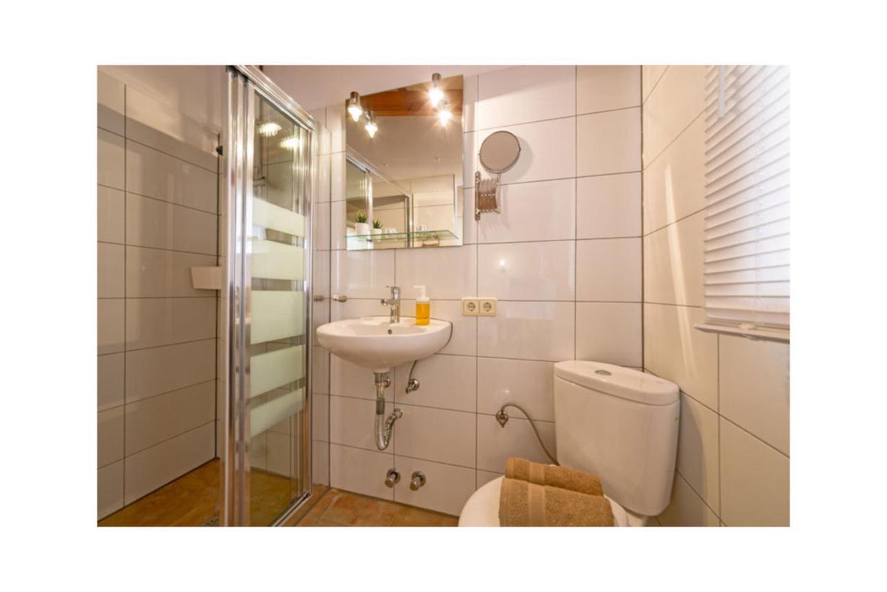 Aparthotel Boutique Hostal "Born53" Im Stadtkern Von Llucmajor, Mallorca à Llucmajor  Extérieur photo